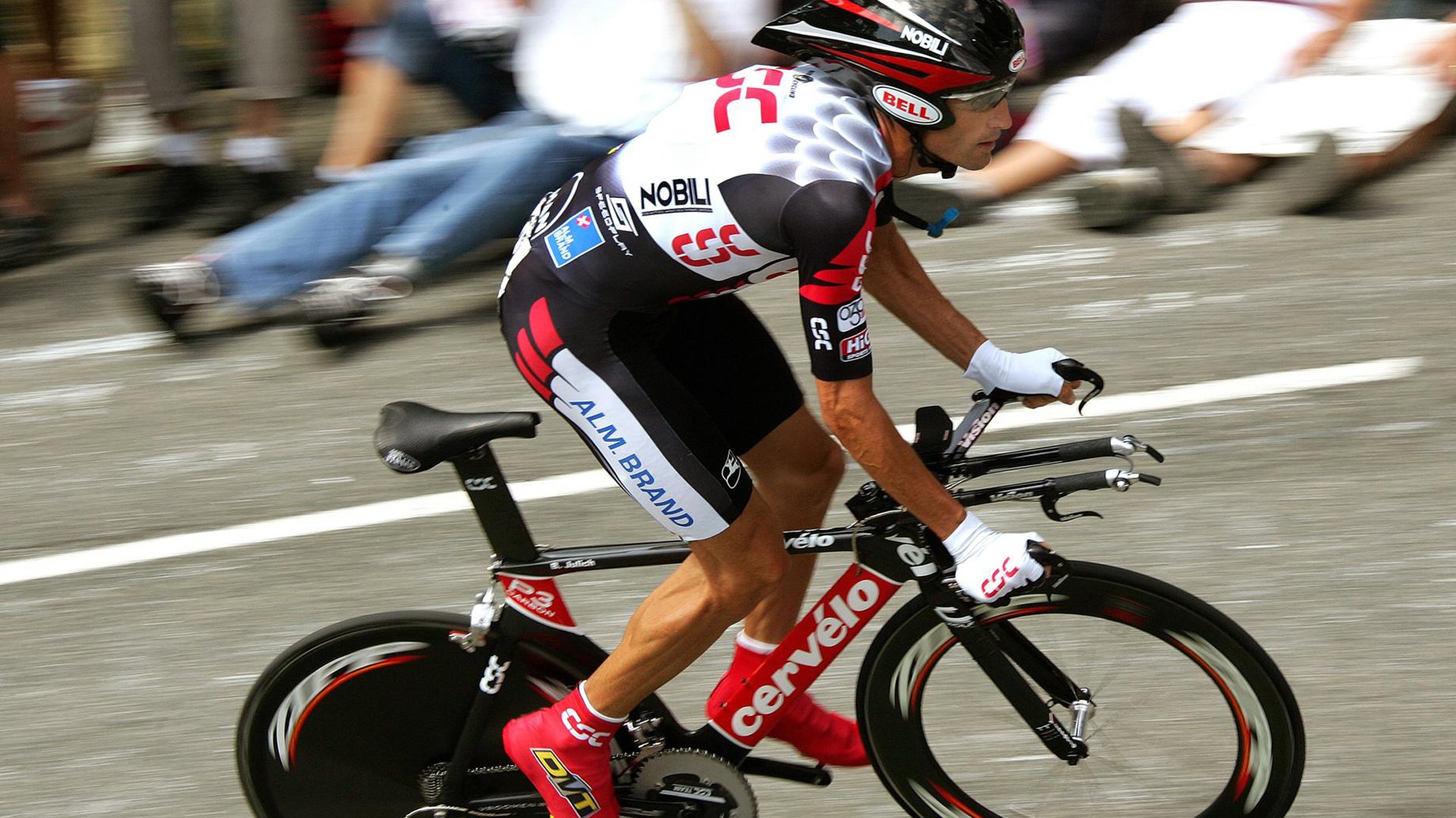 阿里桑·武阿扎里受伤，非洲球星缺席重要比赛